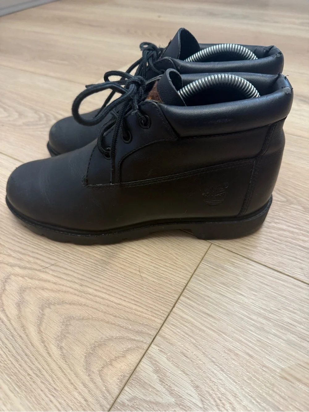 Timberland 1973 Newman Black Leather Waterproof Chukka Boots Men’s Size 6M